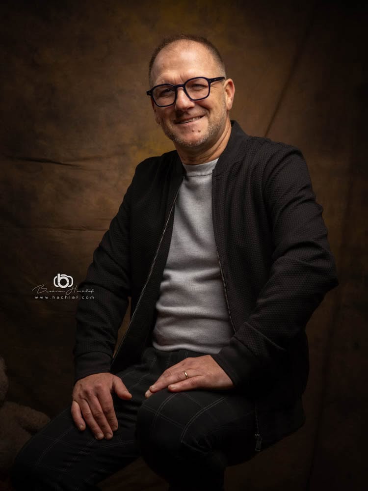 Stand portrait au Marché de Noël de Ligné — Brahim Hachlaf